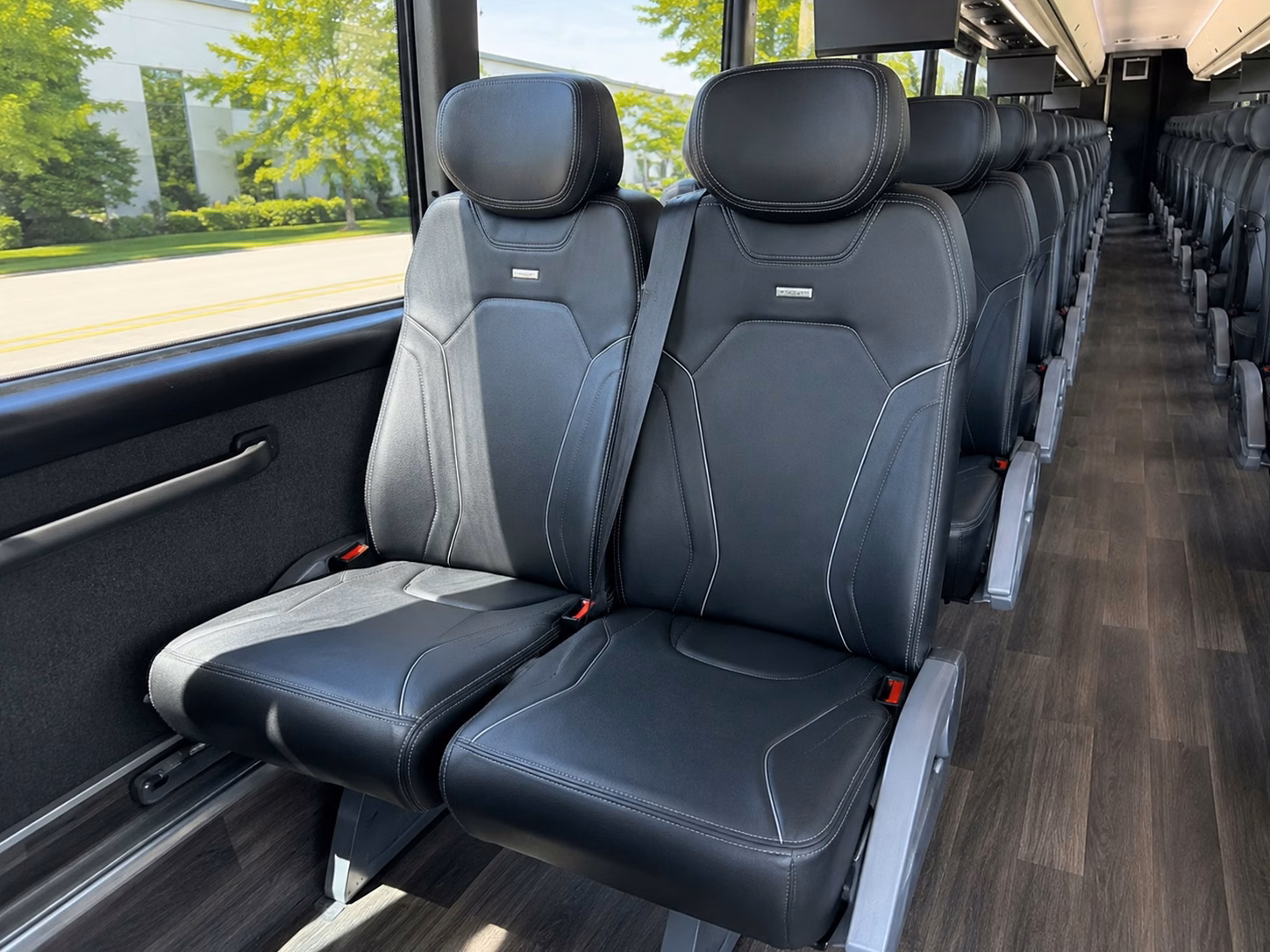 guest shuttle buses for orange ca weddings at hotels and venues